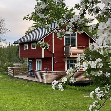 Sea Side Cabin Borlänge Buitenkant foto